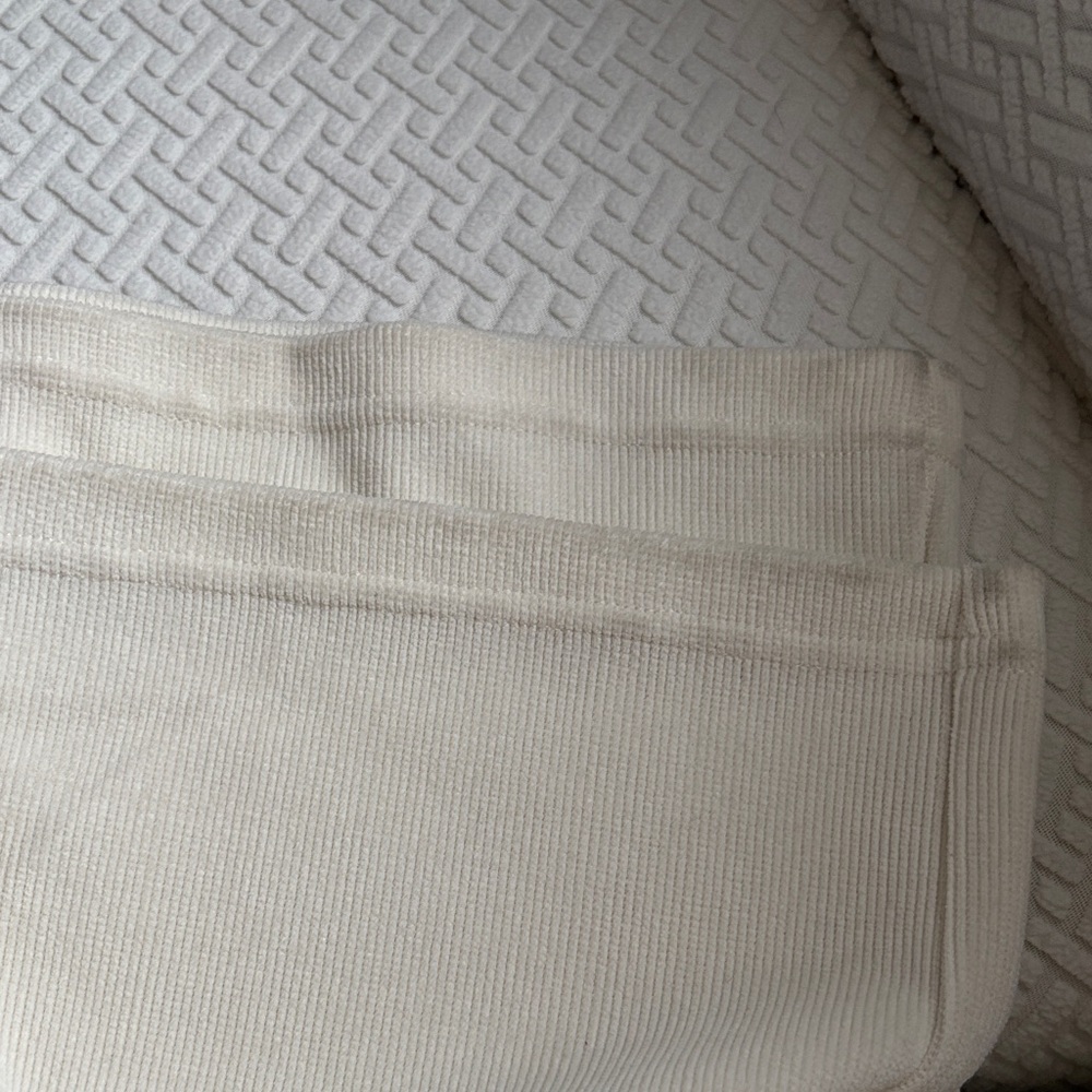 Mango Cream Ribbed Knit Panita Pants, new but dirt on pant - Picture 3 of 4